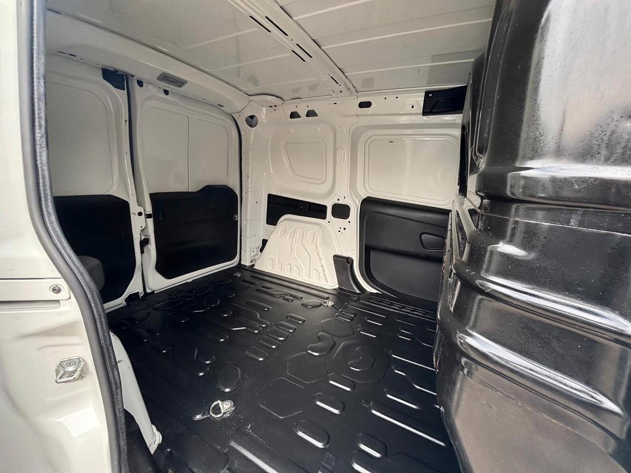 Fiat Doblò 1.6 MJT 105CV PC-TN Cargo - 2020