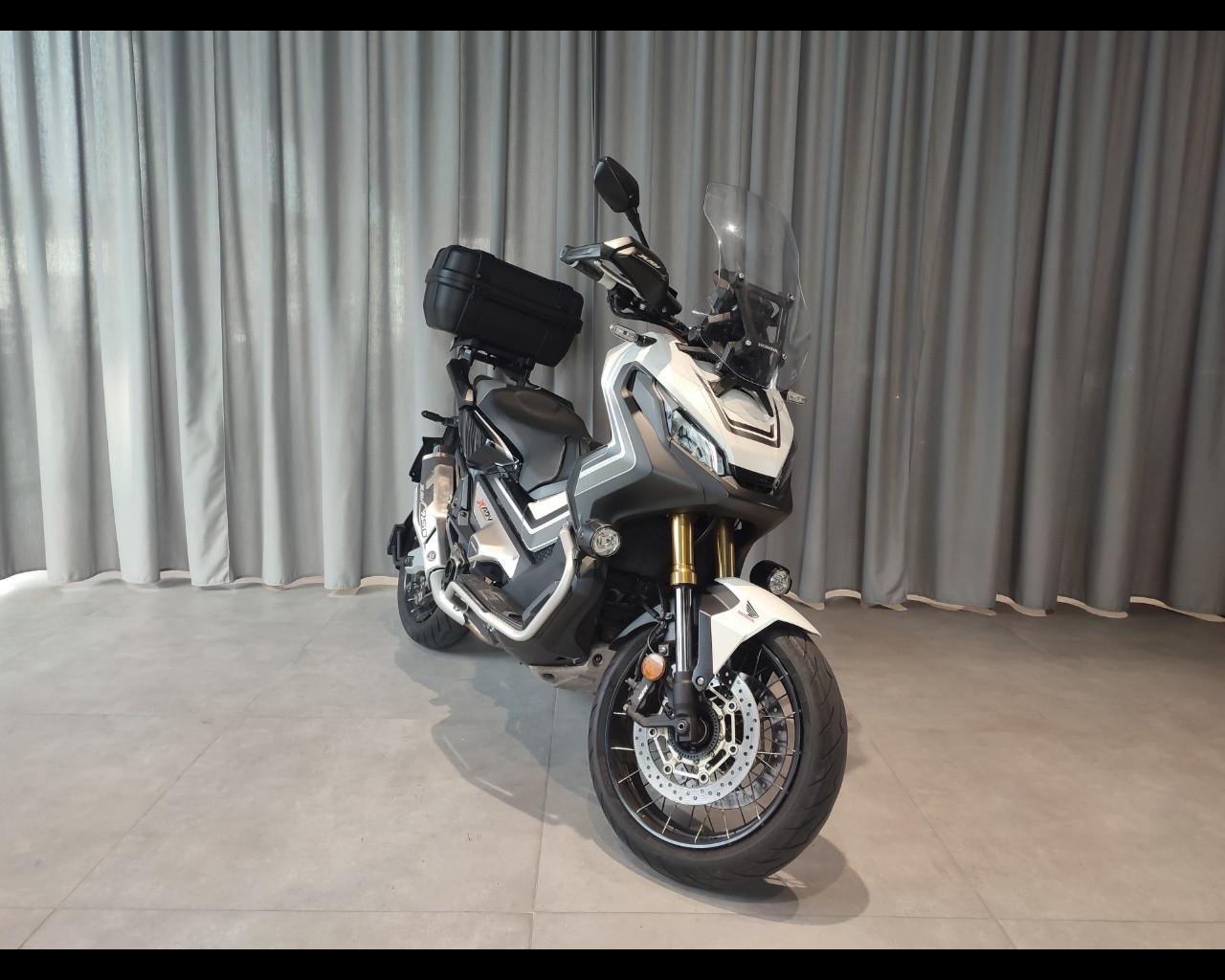 Honda X-ADV 750 - ABS DCT Travel Edition