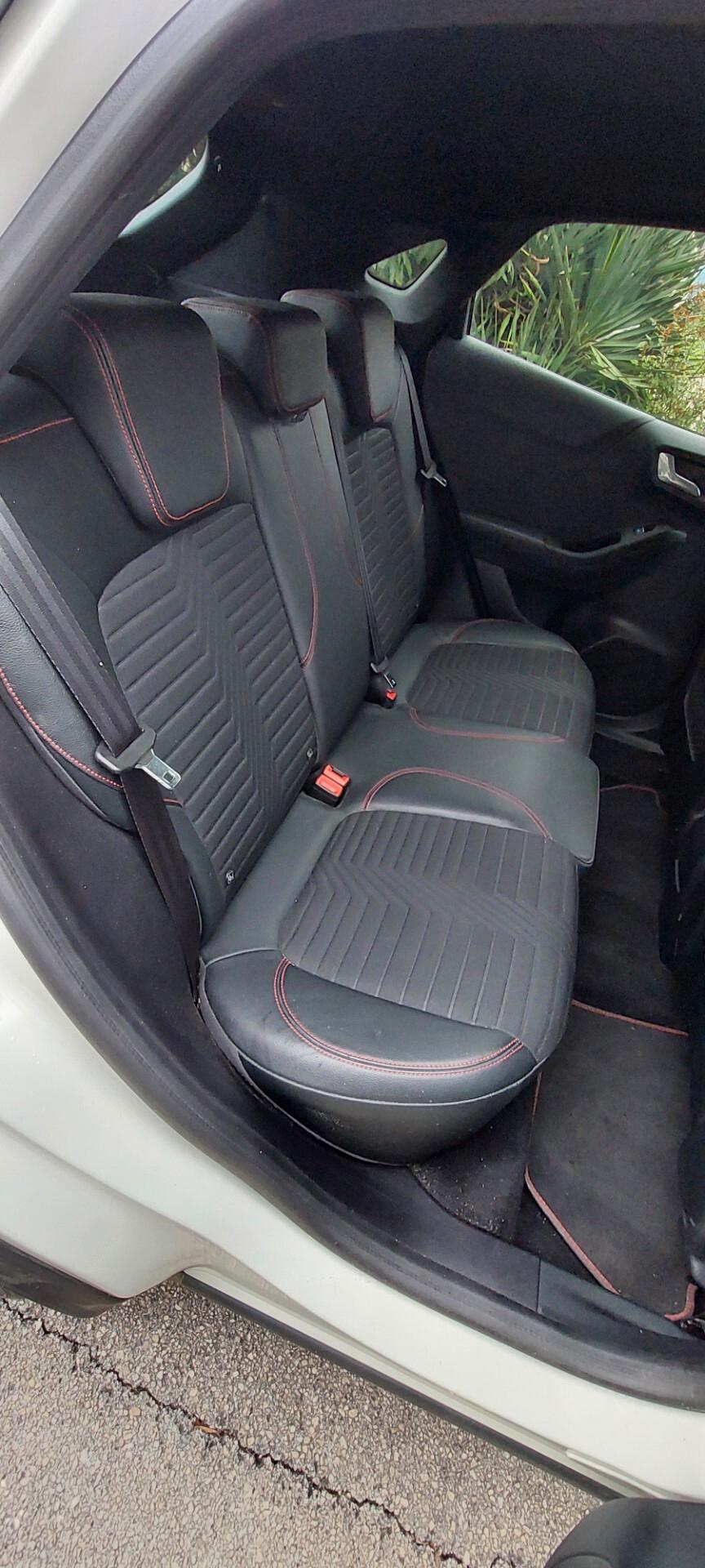 PUMA ST-LINE 1,0 BENZINA IBRIDA 125 CV-NAVI TELEFONO LEGA RETROCAMERA SENSORI FULL FULL