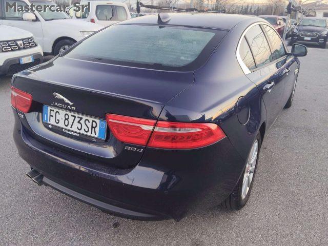 JAGUAR XE XE 2.0d Pure Business edition 180cv tg :FG873SR
