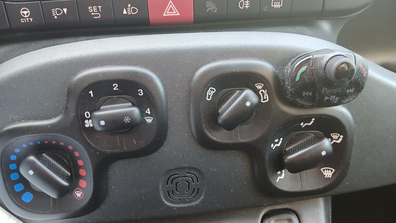 Fiat Panda 1.2 BENZINA 5 POSTI LOUNGE