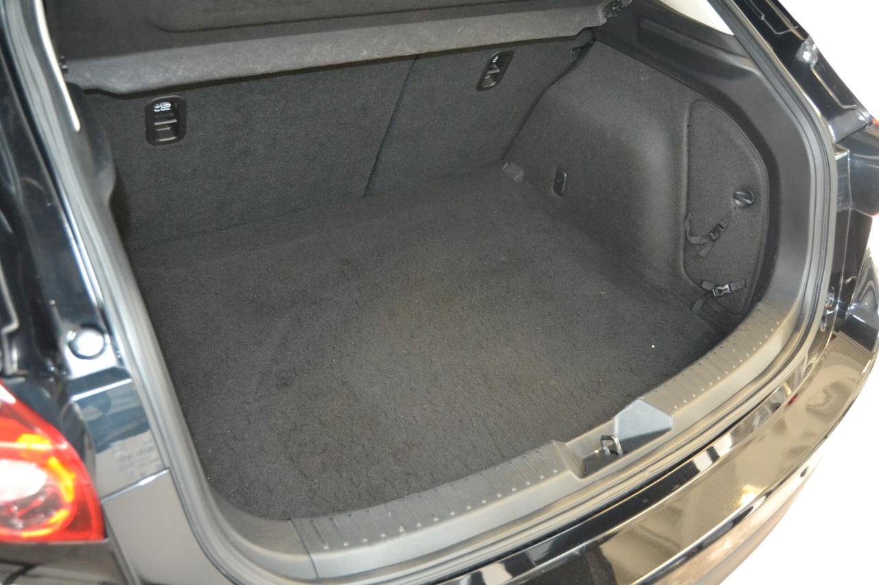 Mazda3 1.5 Skyactiv-D Exceed Cruise/Xenon/UNIPRO