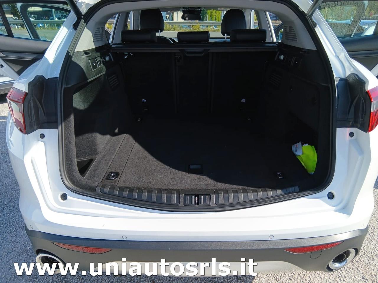 Alfa Romeo Stelvio 2.2 Turbodiesel 150 CV AT8 RWD Super