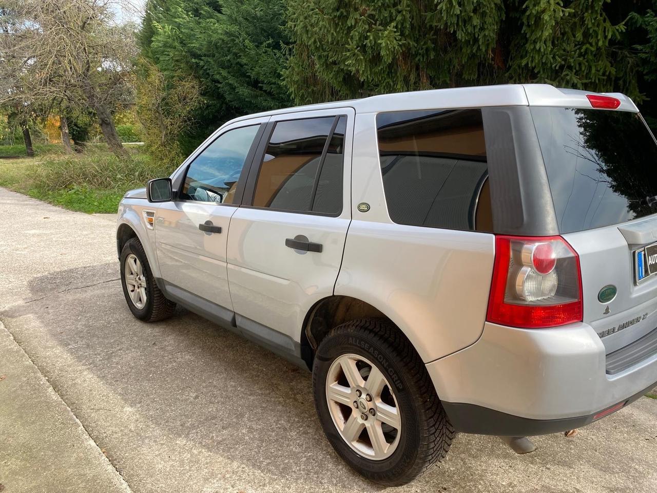 LAND ROVER FREELANDER 2.2 TD4 UNICO PROPRIETARIO MOLTO BELLA