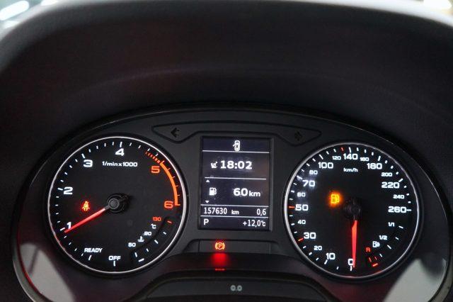AUDI Q2 30 TDI S tronic Business