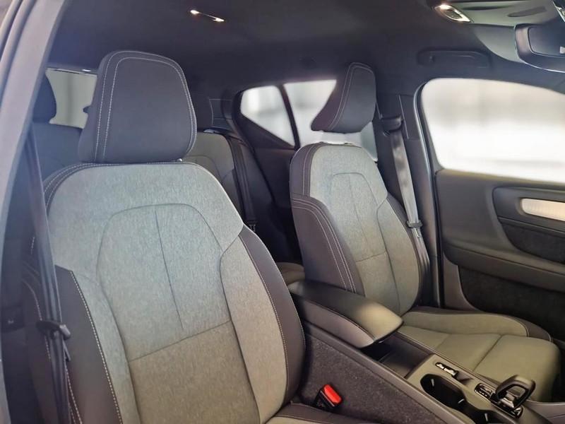 VOLVO XC40 T4 RECHARGE PLUG-IN AUTO CORE SUV