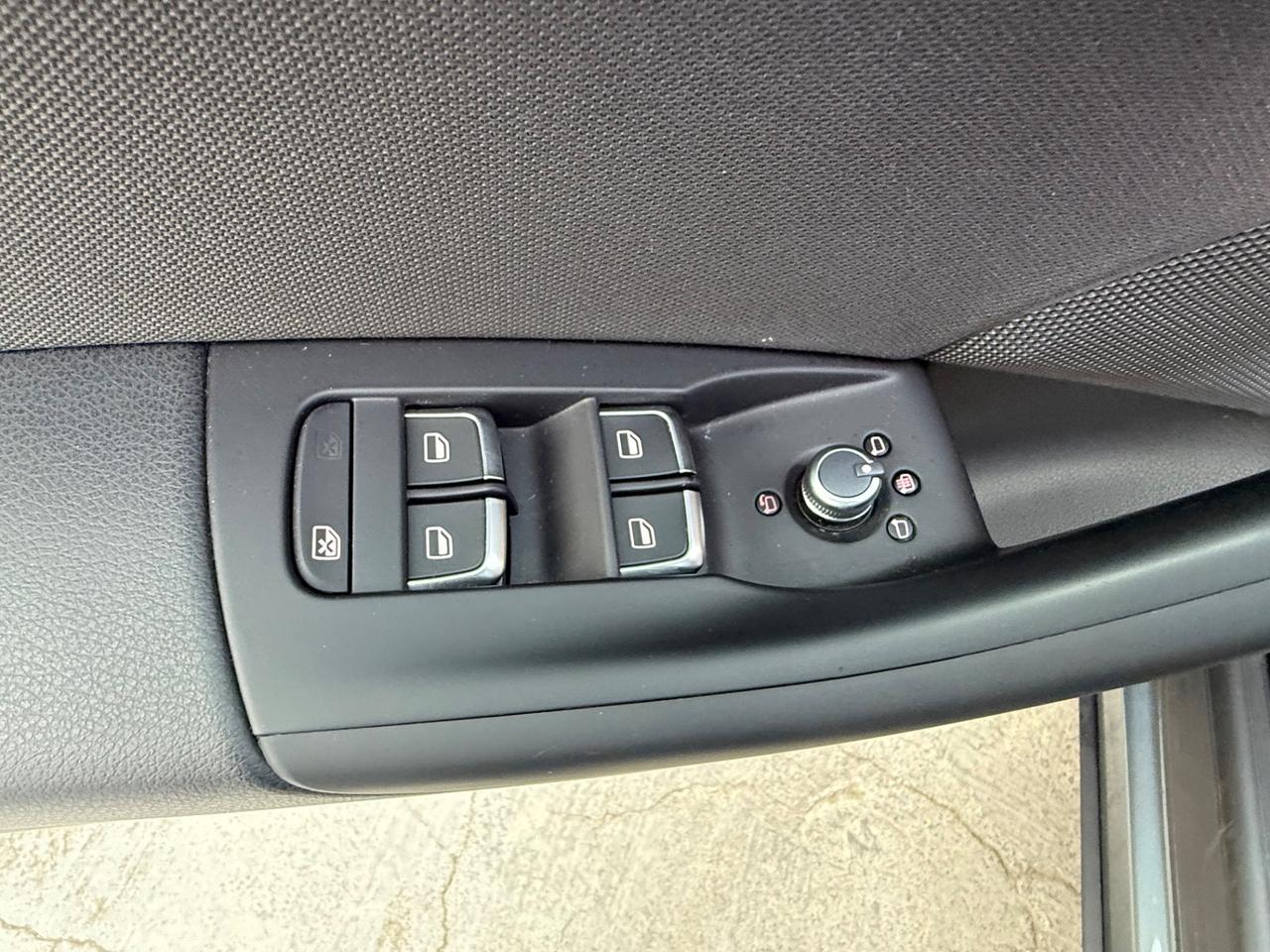 Audi Q3 2.0 TDI 150 CV Sport FULL