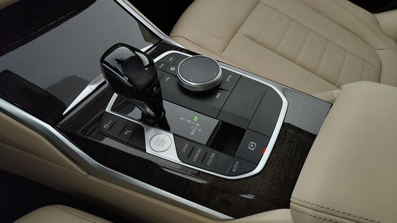 BMW BMW - BMW 320d Touring mhev 48V Luxury auto