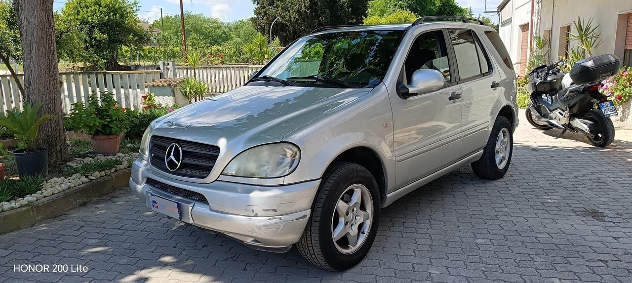Mercedes classe Ml 320 automatico con gancio t.