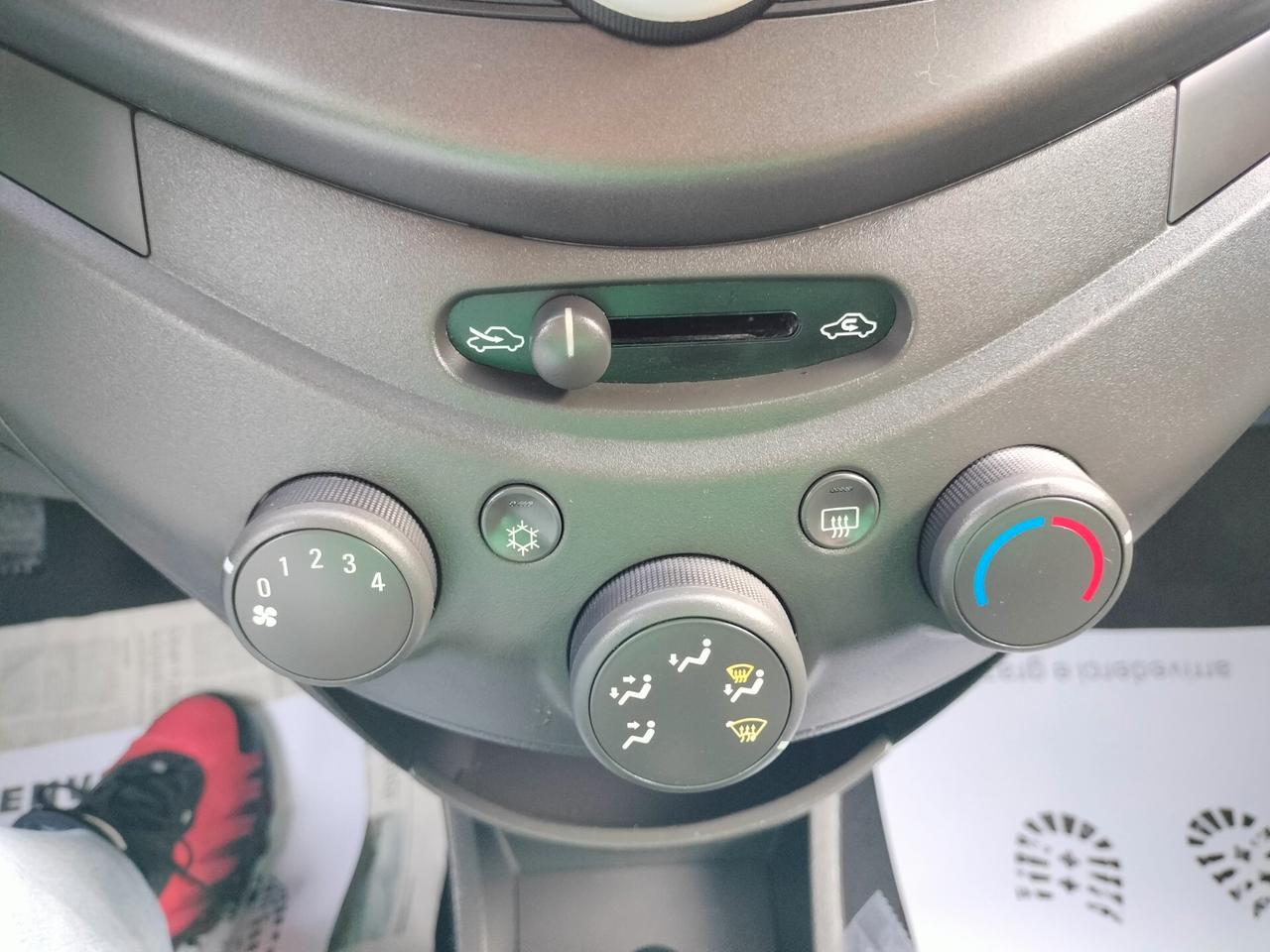 Chevrolet Spark 1.0 Pink Lady Special Edition 90.000km