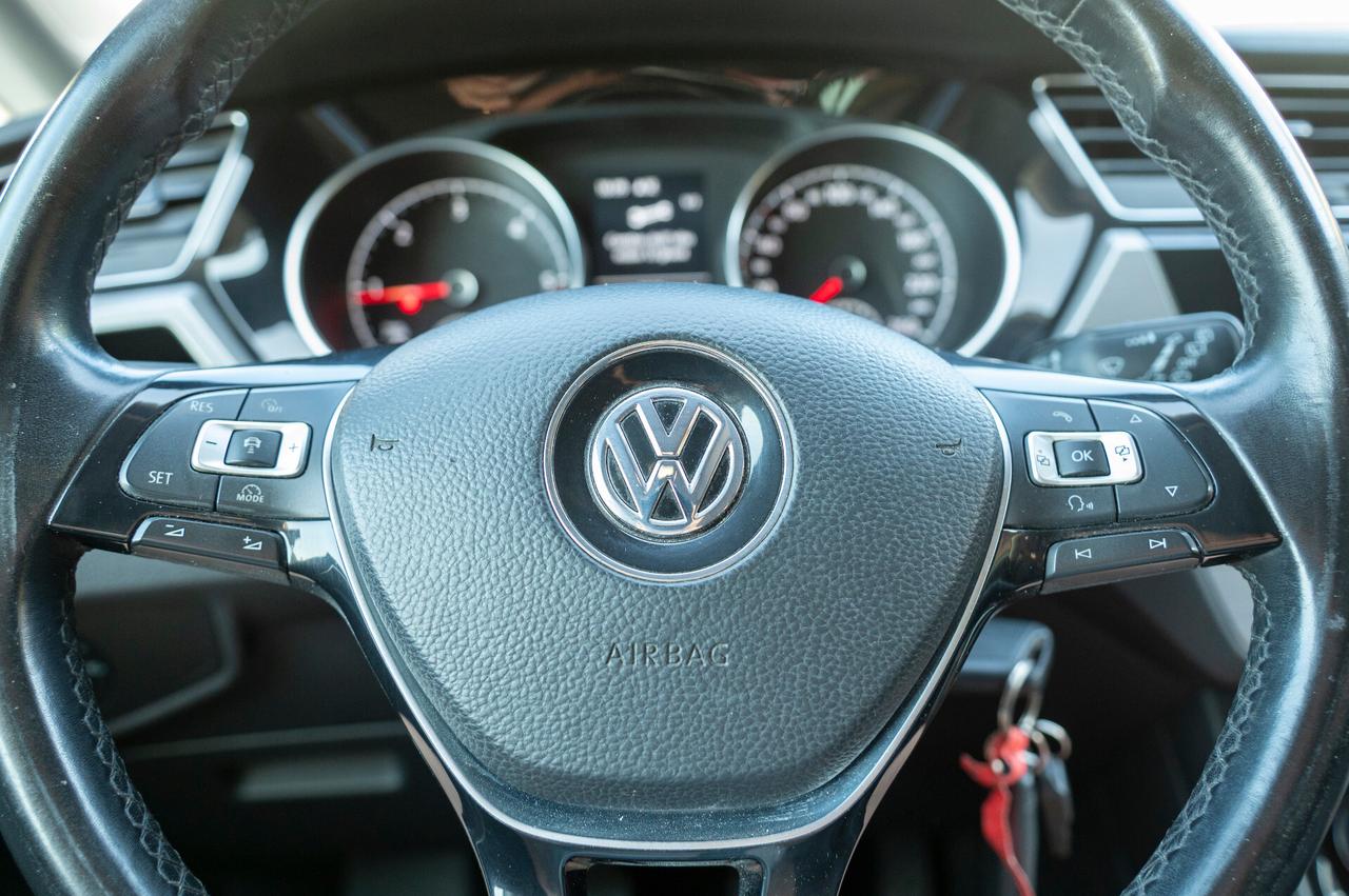 Volkswagen Touran 2.0TDI 7 POSTI