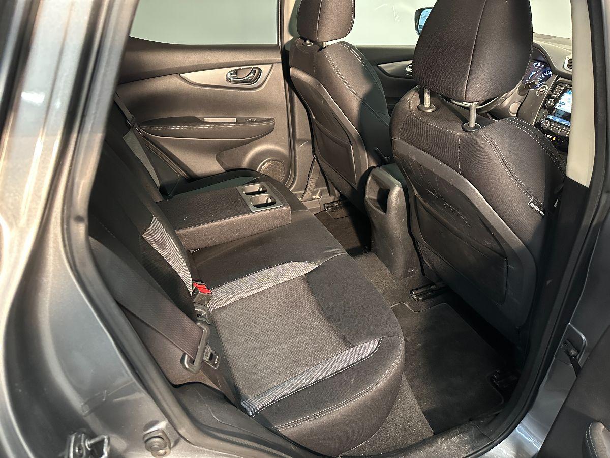 NISSAN Qashqai 1.5 dCi N-Connecta