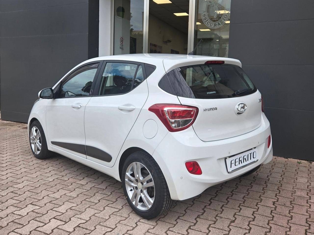Hyundai i10 1.0 MPI Sound Edition