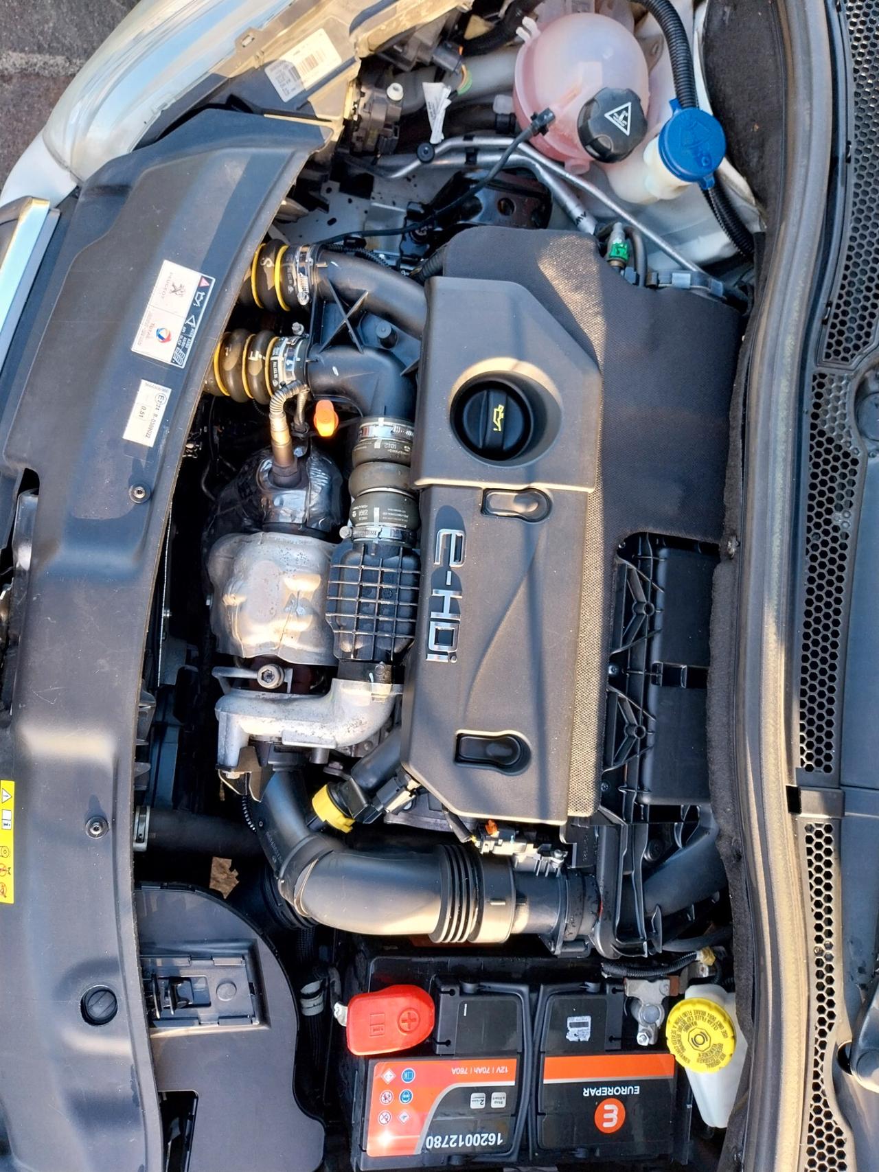 Peugeot 208 1.6 e-HDi 92 CV Stop&Start 3 porte Allure - ok neopatentati