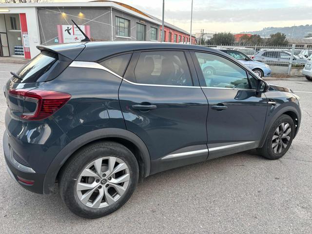 RENAULT Captur TCe 90 CV Intens