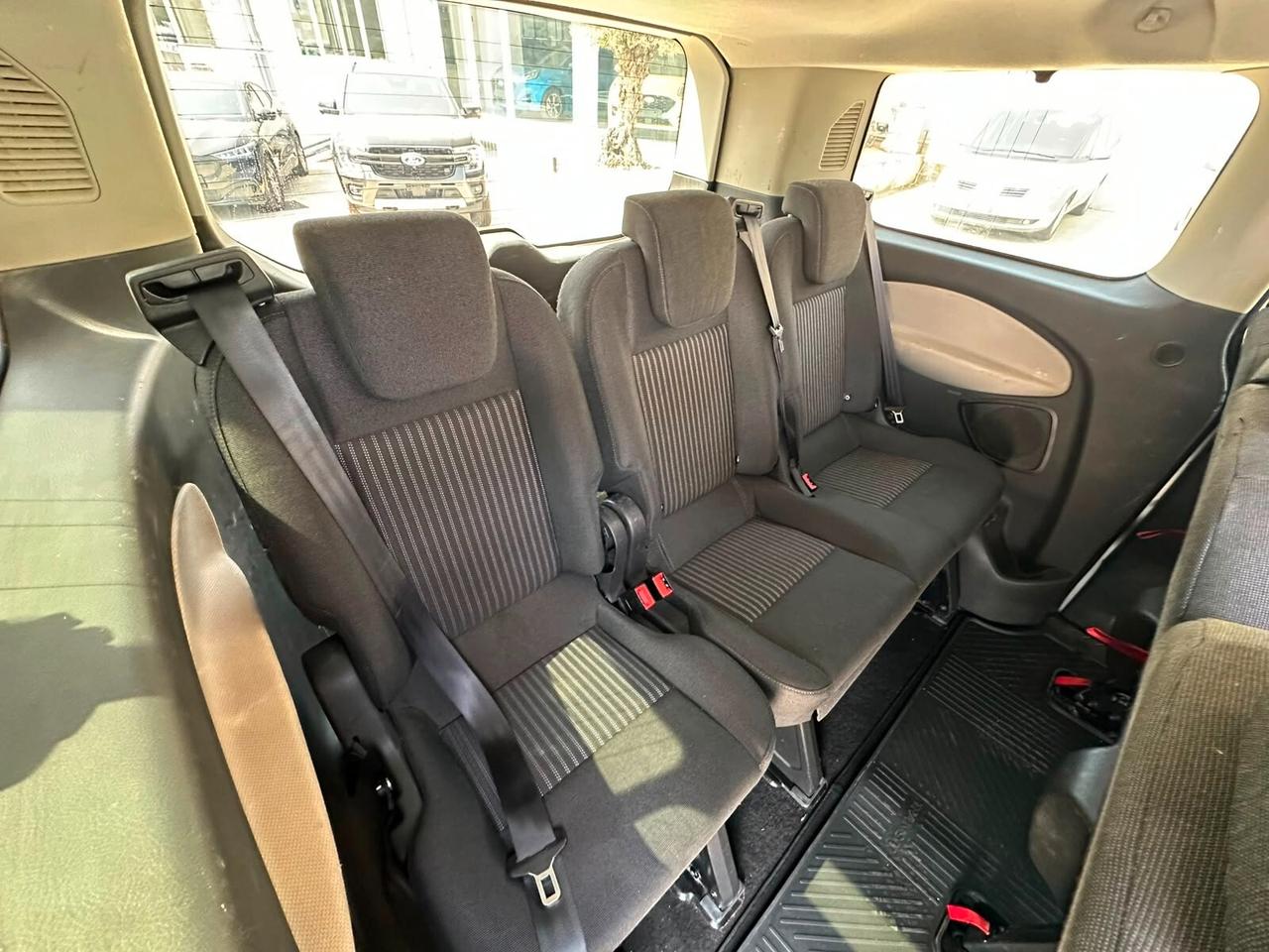 Ford Tourneo Custom 2.0 TDCi 130CV 9 POSTI
