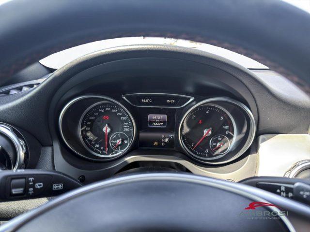 MERCEDES-BENZ GLA 200 CDI 200 d Automatic 4Matic Premium - PER OPERATOR