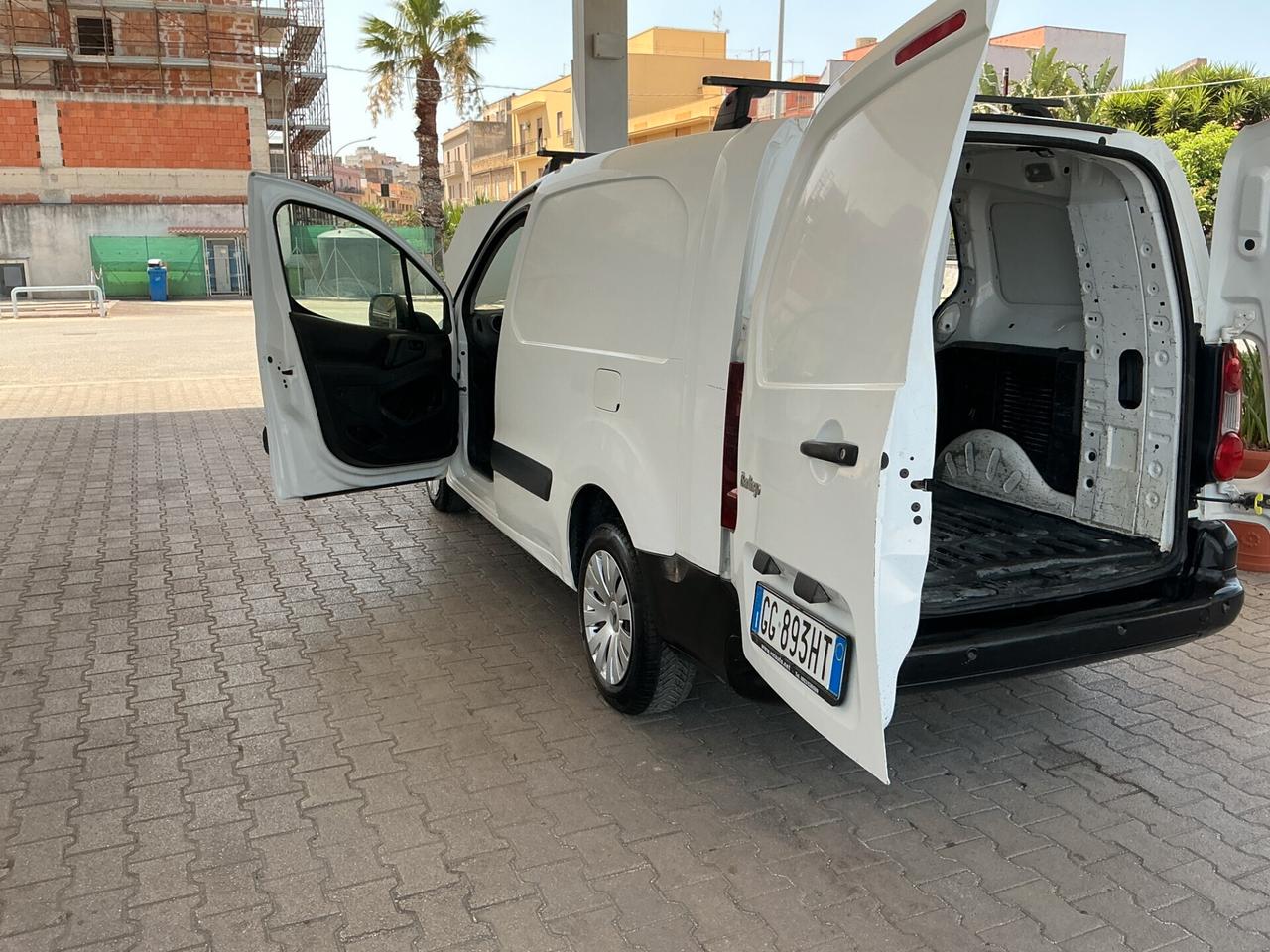 Citroen Berlingo 1.6 HDi 90 Van 3 posti Club L2