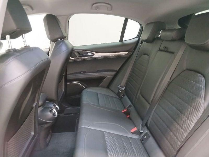 Alfa Romeo Stelvio 2.2 t Sprint Q4 190cv auto