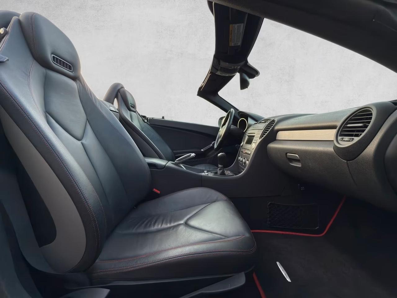 Mercedes-Benz SLK 200 *Pacchetto Sport*Pelle*Airscarf*Xen