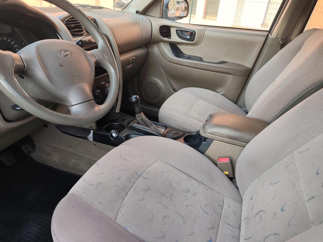 Hyundai Santa Fe 2.4i 4WD GL Plus