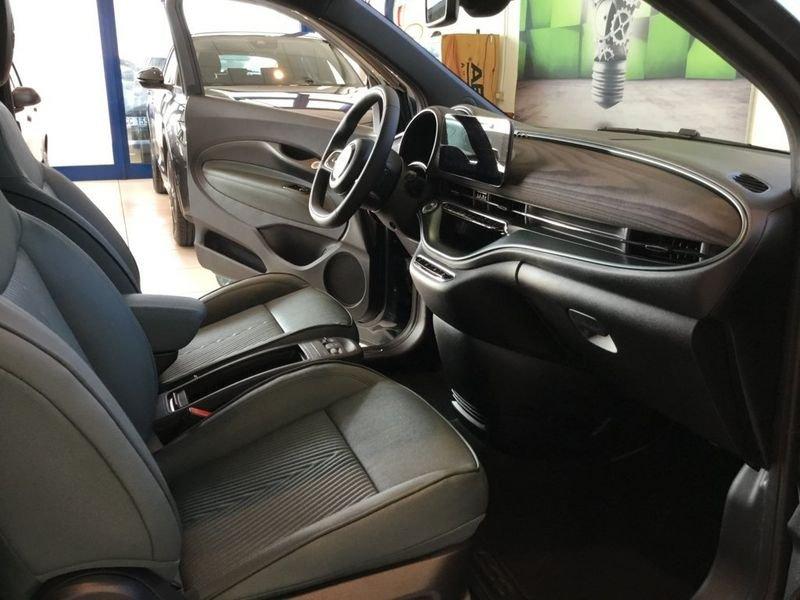 FIAT 500 Fiat 500E HATCHBACK 500e - Giorgio Armani - ROTT. MAGGIO