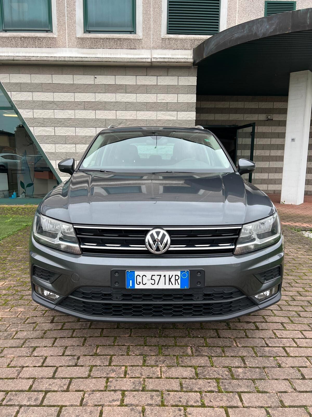 Volkswagen Tiguan 2.0 TDI SCR DSG Business BlueMotion Technology