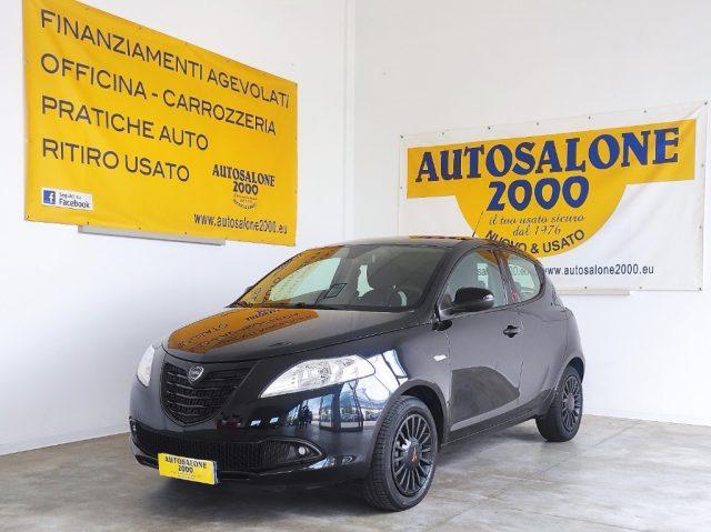 LANCIA Ypsilon 1.2 69 CV 5 porte Silver NEOPATENTATI