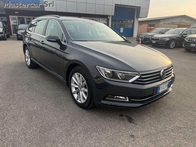 VOLKSWAGEN Passat Variant 1.6 tdi Business 120cv dsg 7m - FS041SH