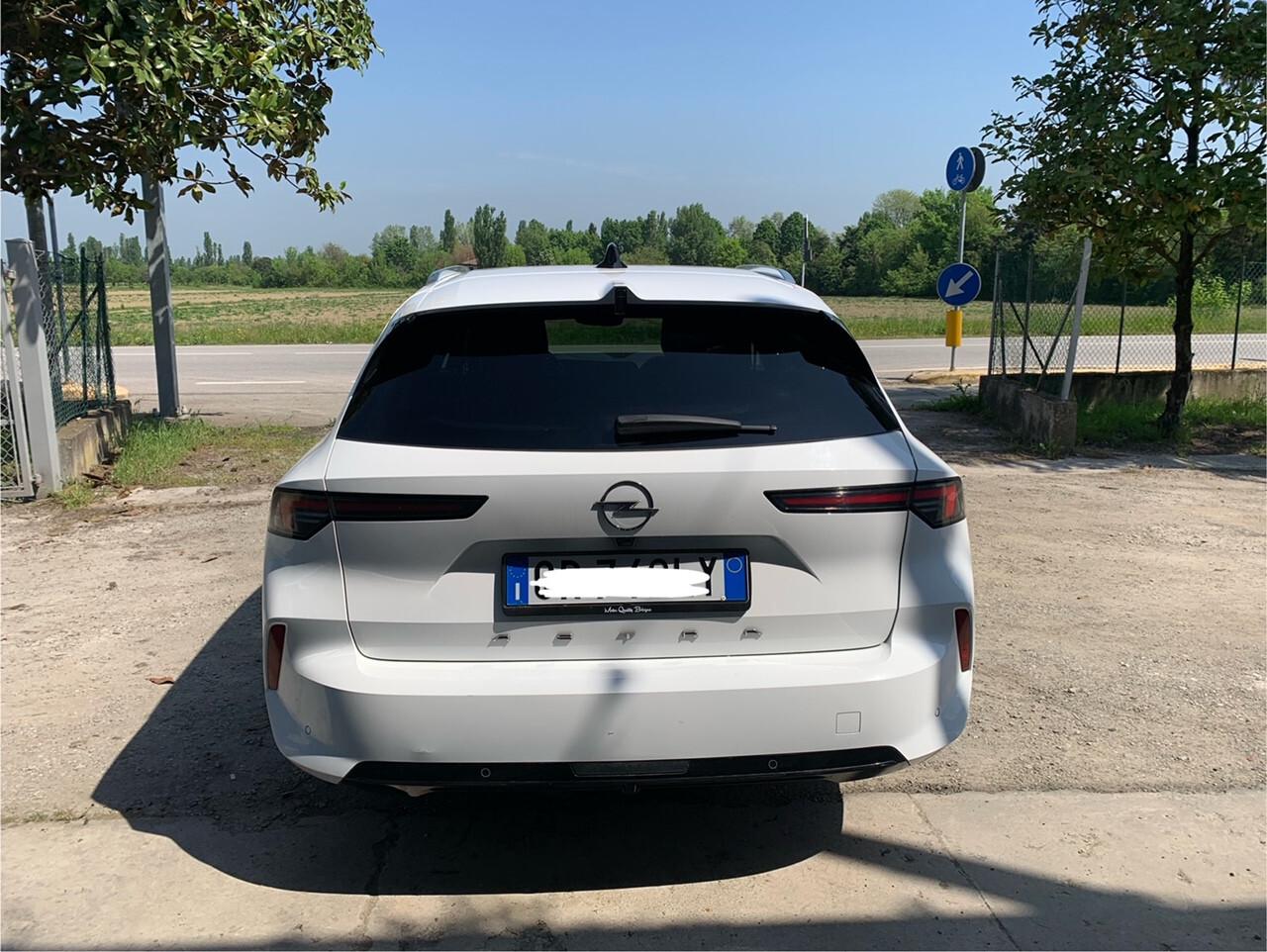 Opel Astra 1.5 T Diesel 130 CV AT8 Sports Tourer Business Elegance