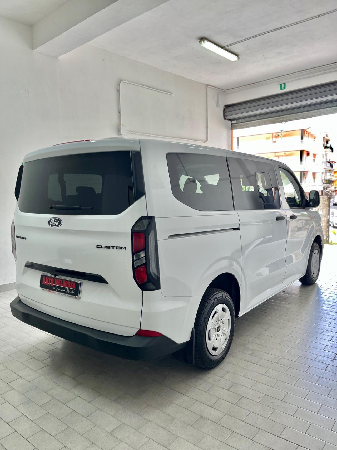 Ford Transit Custom 9 posti