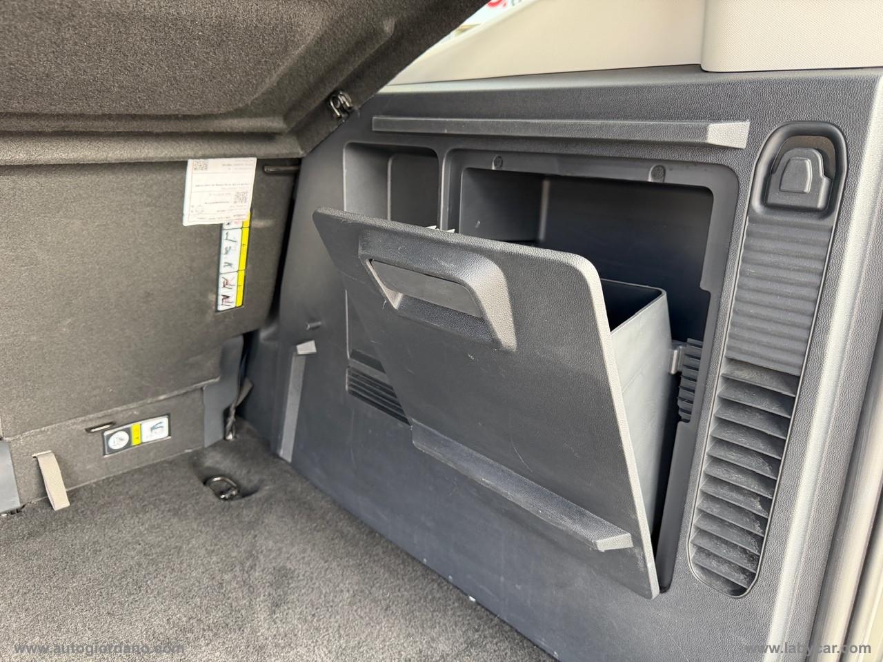 FORD Tourneo Courier 1.0 EcoBoost Pow. Tit. WINTER PACK