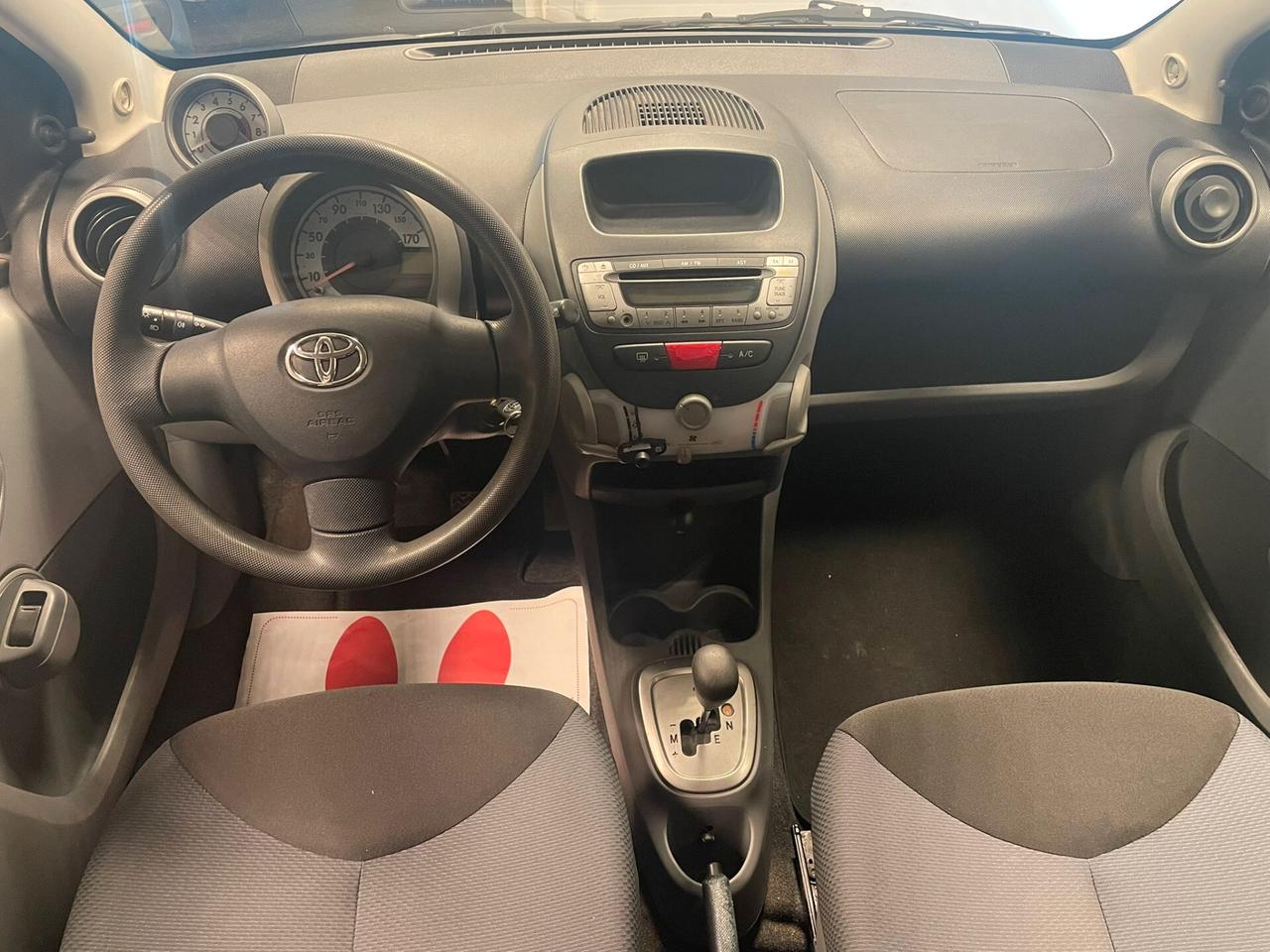 TOYOTA AYGO AUTOMATICO-OK NEOPATENTATI-85.000 KM