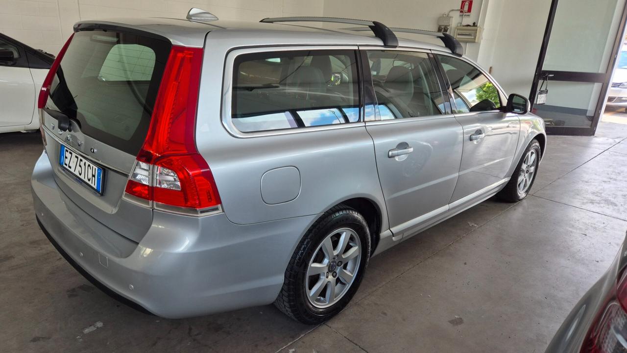 Volvo V70 D3 Geartronic Summum