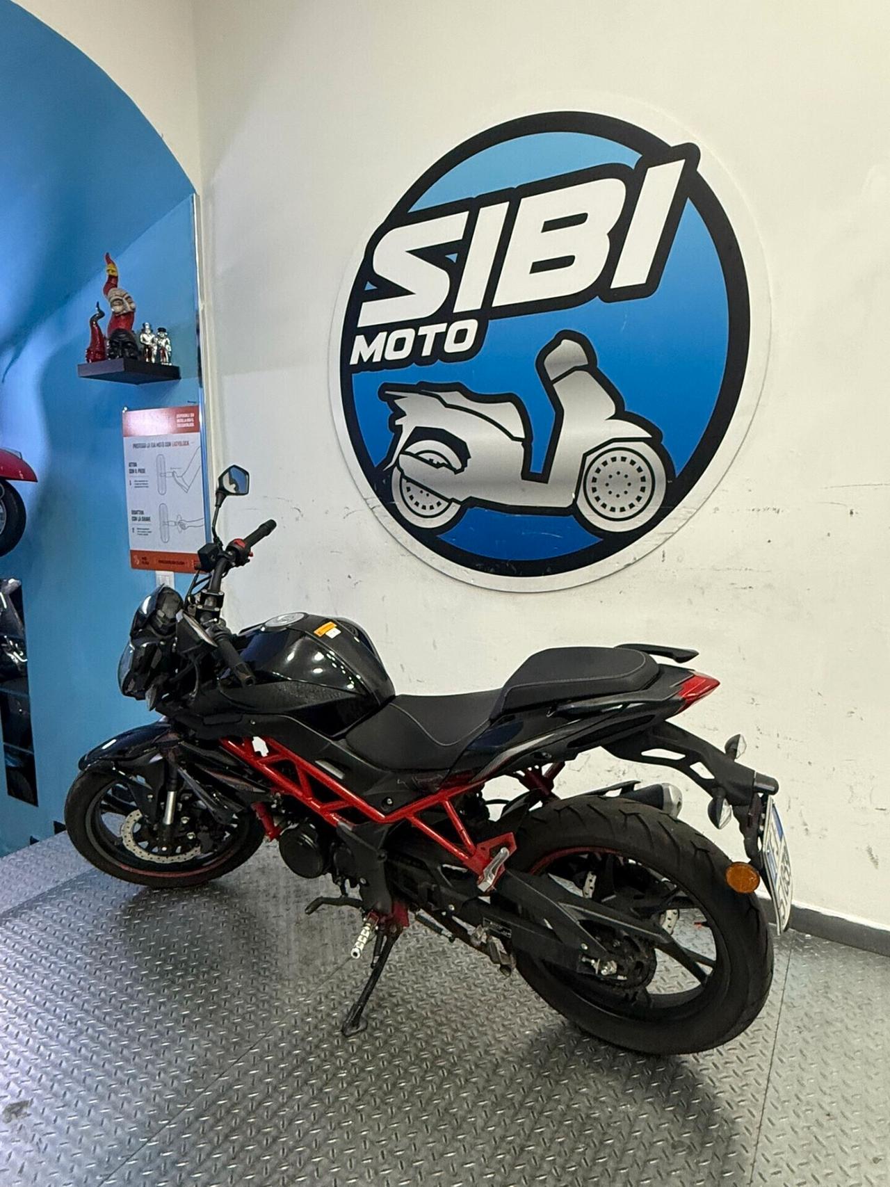 Benelli TNT 125