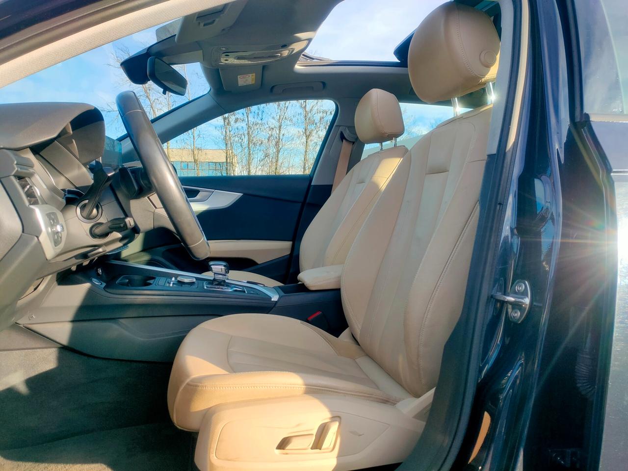 Audi A4 2.0 TDI 122 CV S tronic Sport TETTO PANORAMICO NEOPATENTATI