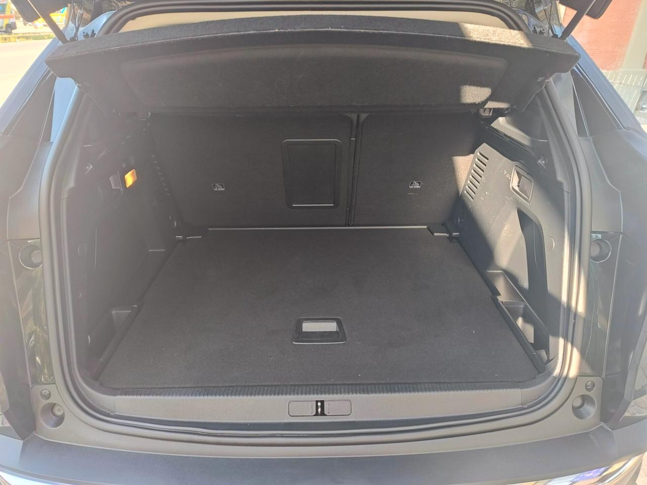 PEUGEOT 3008 BLUEHDI 1.5 130 CV S&S EAT8 ALLURE PACK