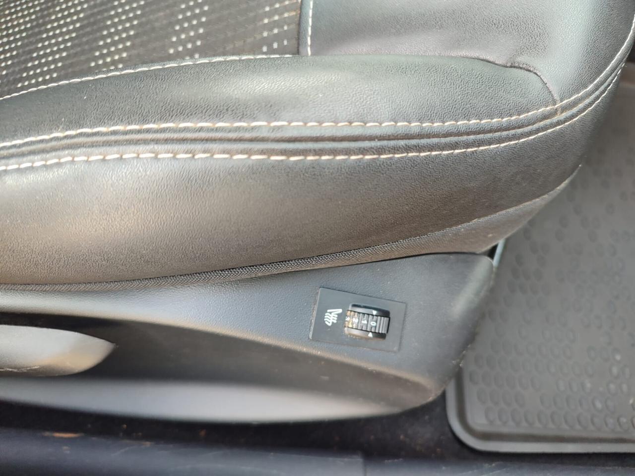 Peugeot 2008 1.6 BlueHDi 100 CV ALLURE 2016