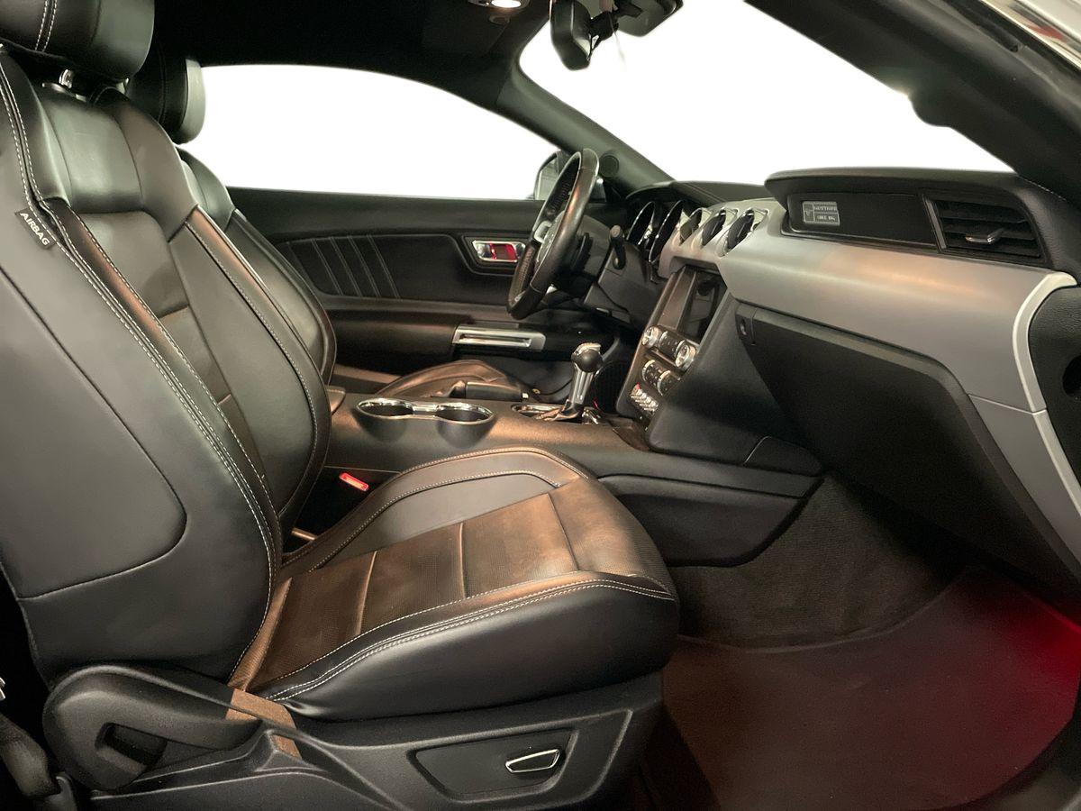 FORD Mustang VI 2015 Fastback - Mustang Fastback 2.3 ecoboost 317cv auto