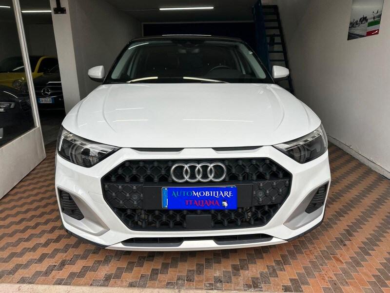 AUDI A1 2ª serie A1 citycarver 30 TFSI S troni...