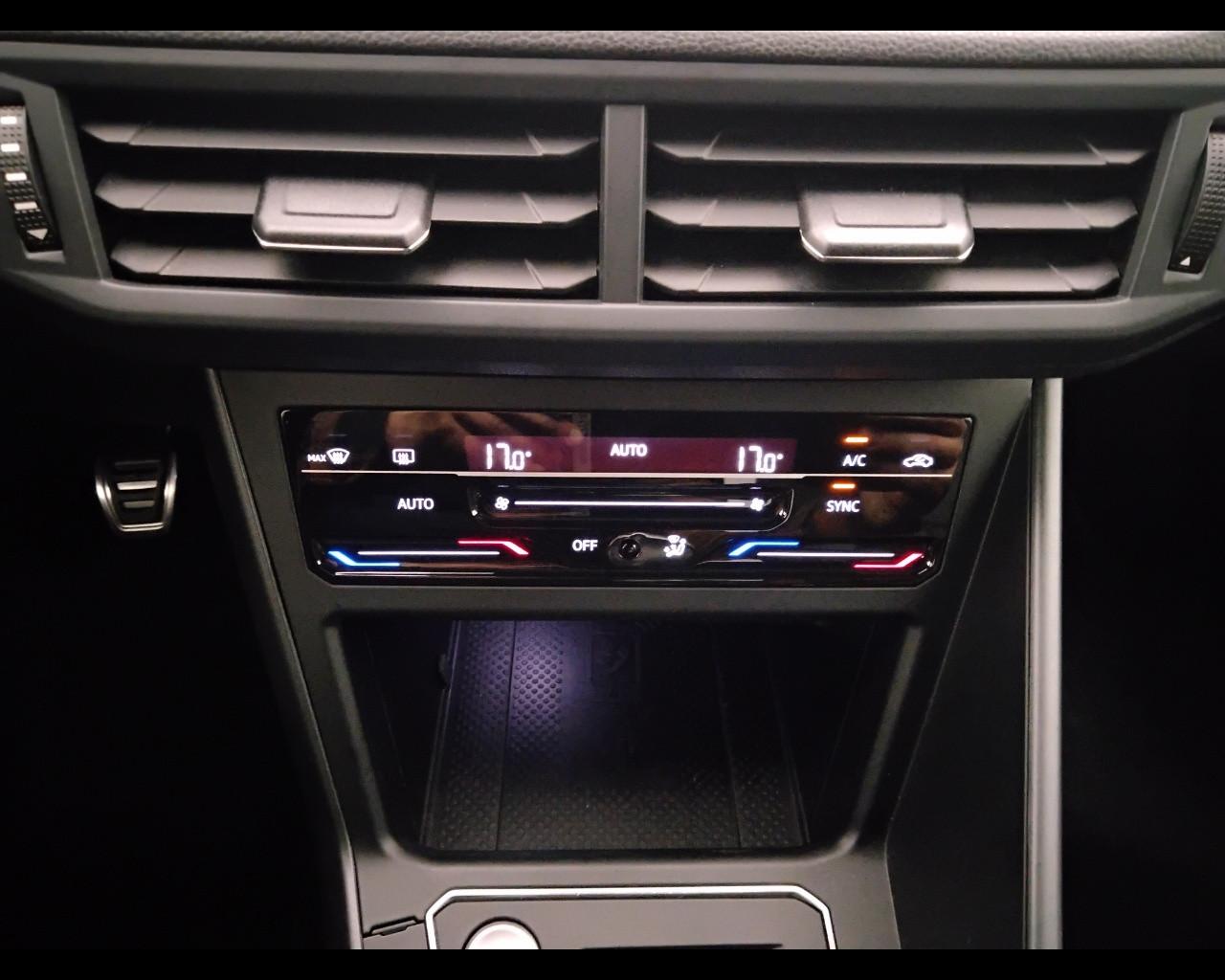 VOLKSWAGEN Taigo - Taigo 1.0 tsi R-Line 110cv