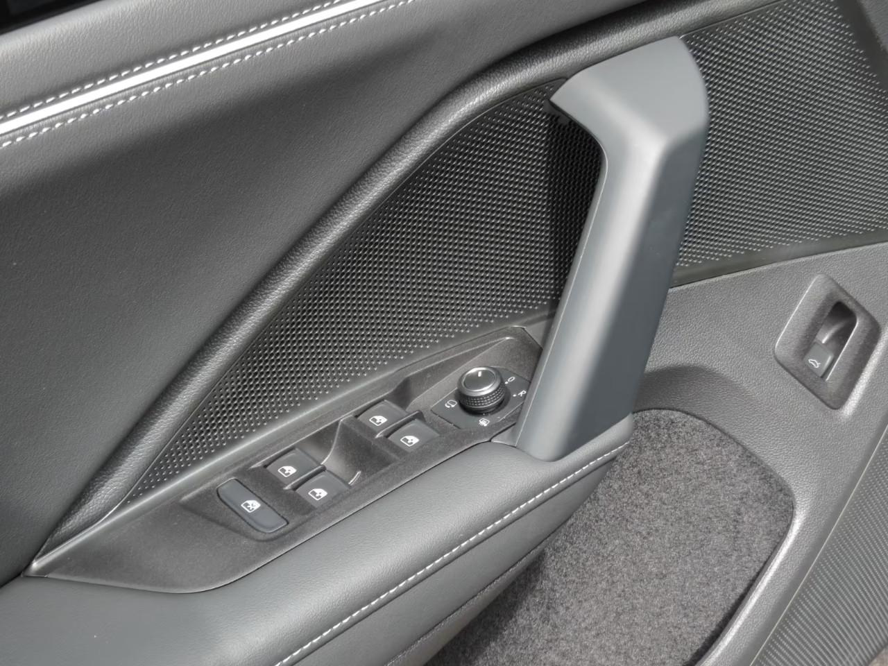 Volkswagen Tiguan 1.5 etsi Elegance 150cv dsg