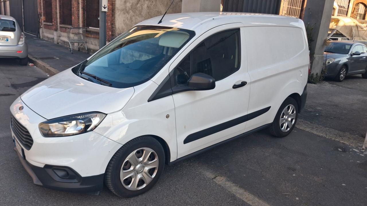Ford Tourneo Courier 1.5 TDCI 75 CV Plus