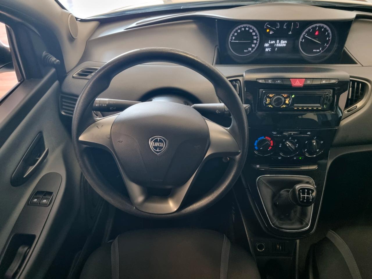 Lancia Ypsilon 1.2 69 CV 5 porte Gold