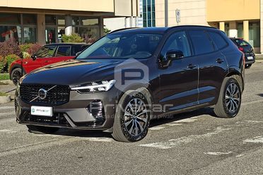 VOLVO XC60 B4 (d) automatico Plus Dark