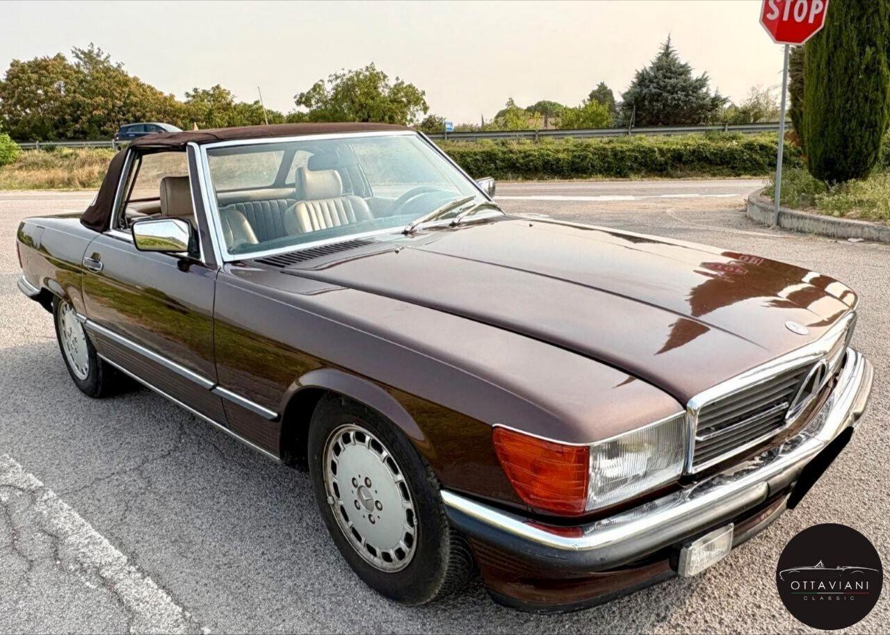 Mercedes SL 300 r107 targa ORO ASI