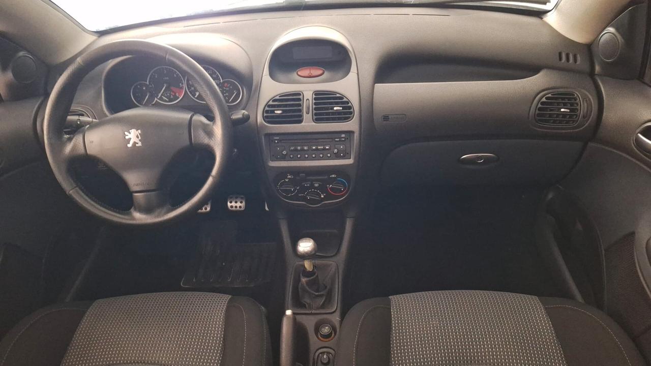 Peugeot 206CC 1.6 HDi 109cv cabrio/coupe