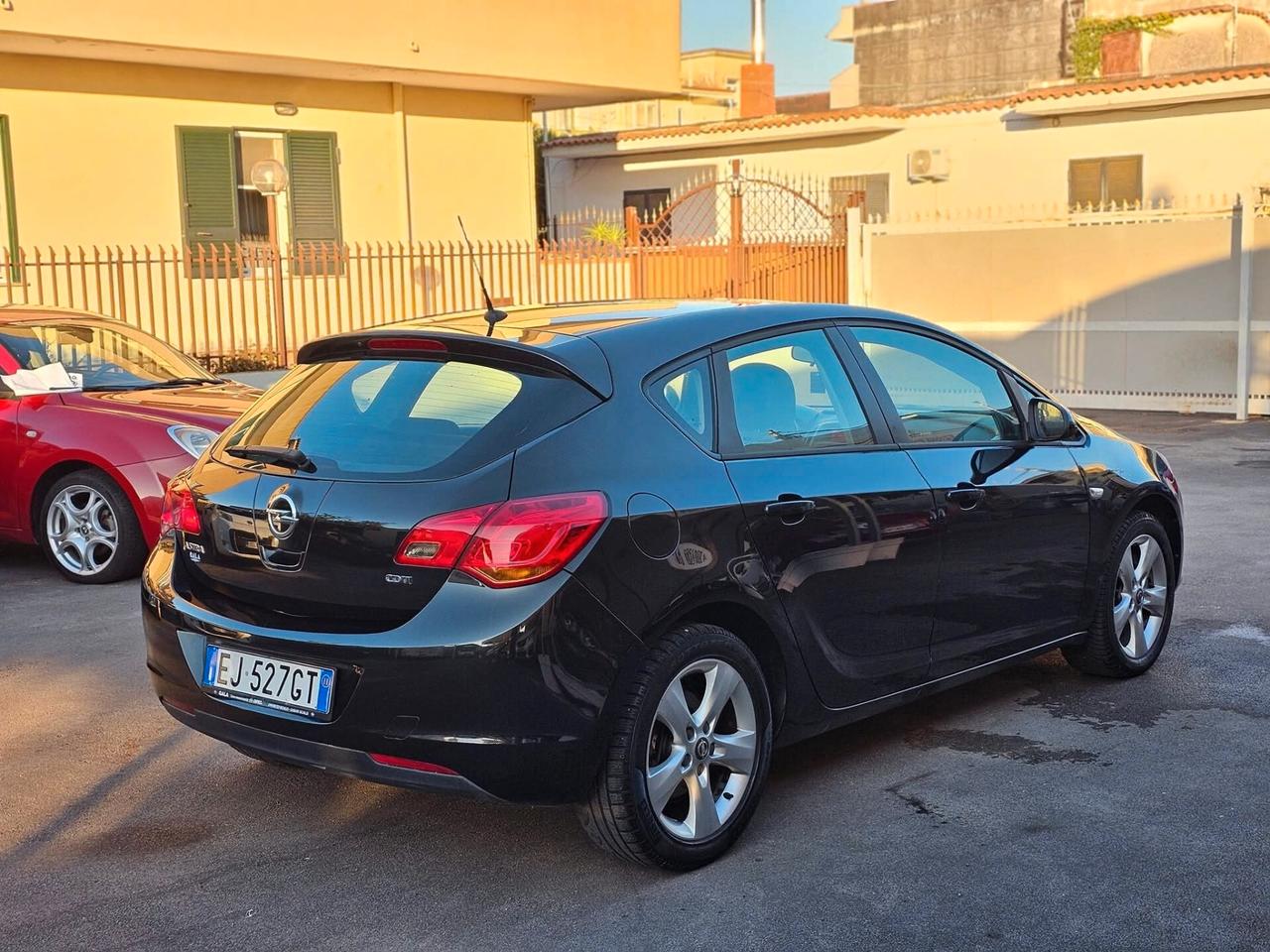 Opel Astra 1.7 CDTI 110CV 5 porte Elective