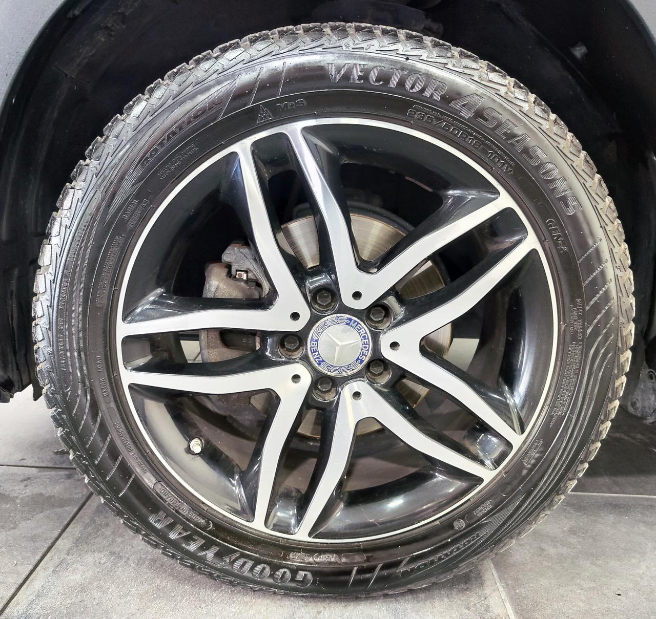 Mercedes-benz GLA 180 d Automatic Sport Tetto