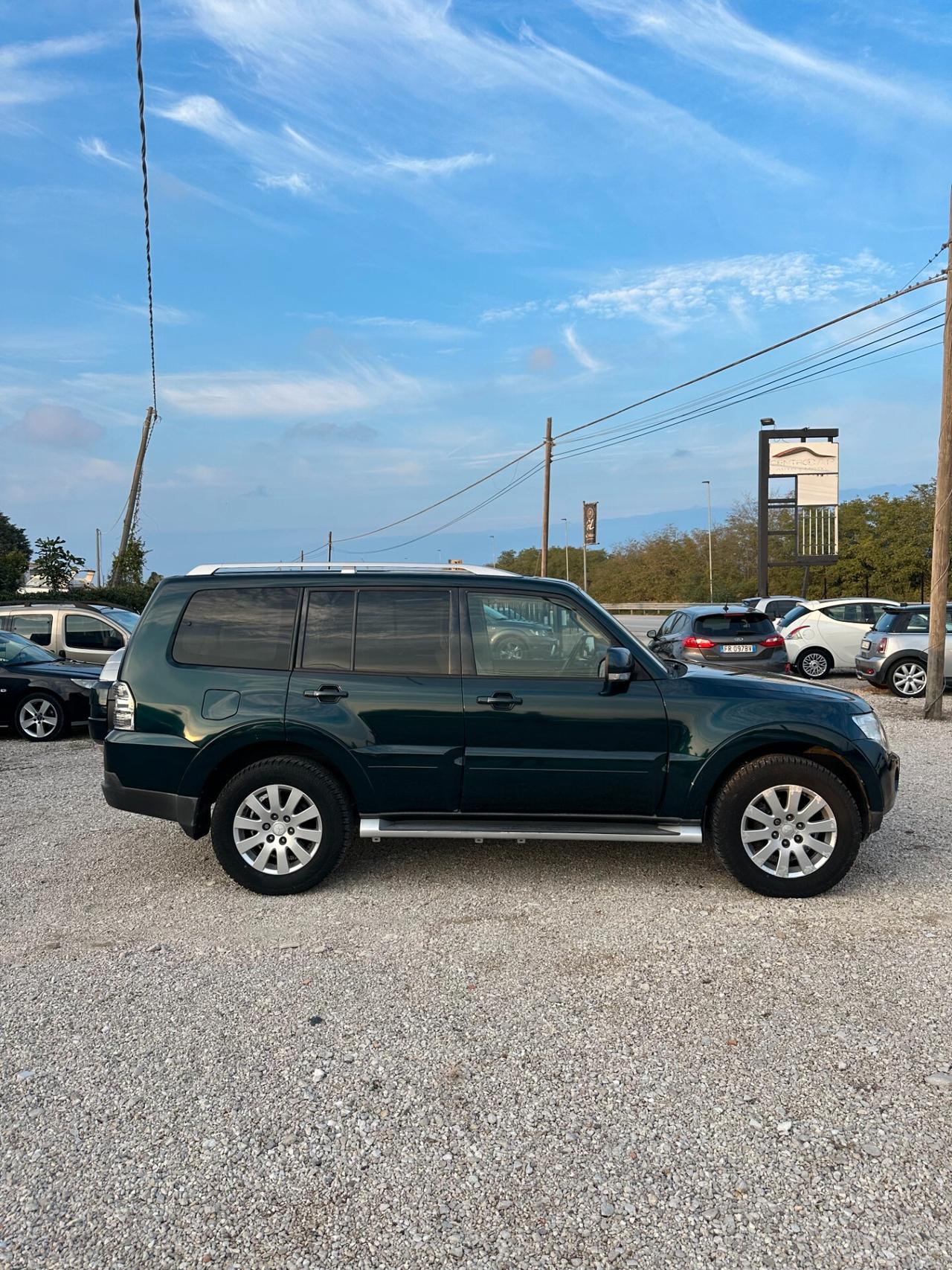 Mitsubishi Pajero 3.2 DI-D 16V aut. 5p. Instyle DPF